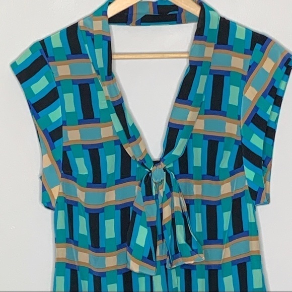 Tracy Reese top blue Silk geometric low back XS - Picture 3 of 12